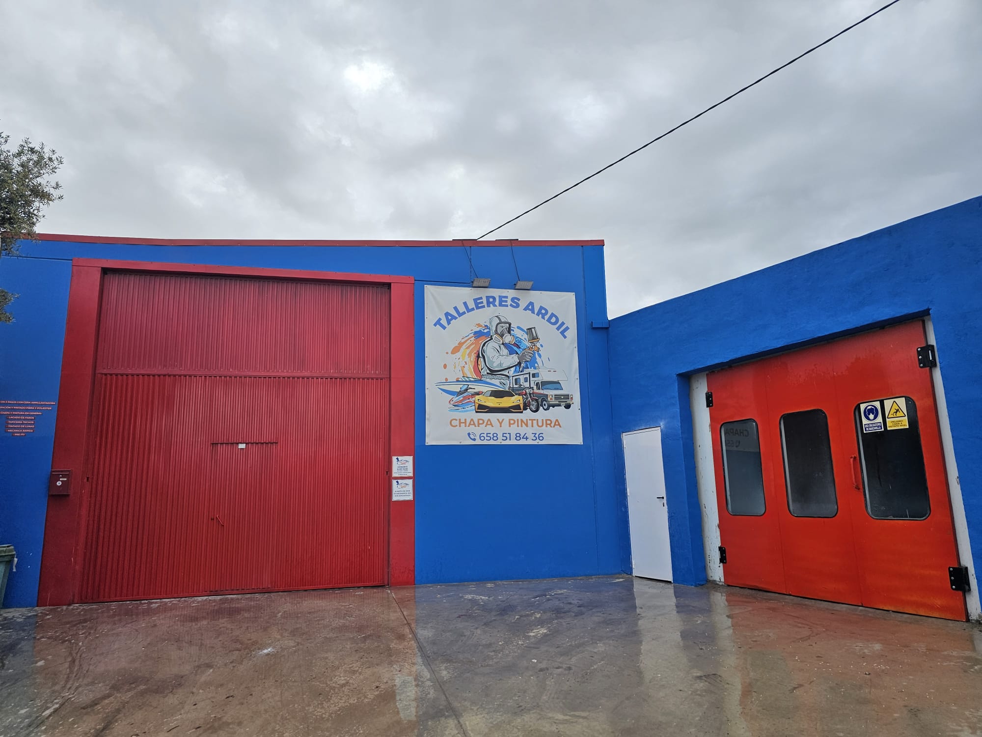 Fachada de Talleres Ardil en Puerto de Mazarrón